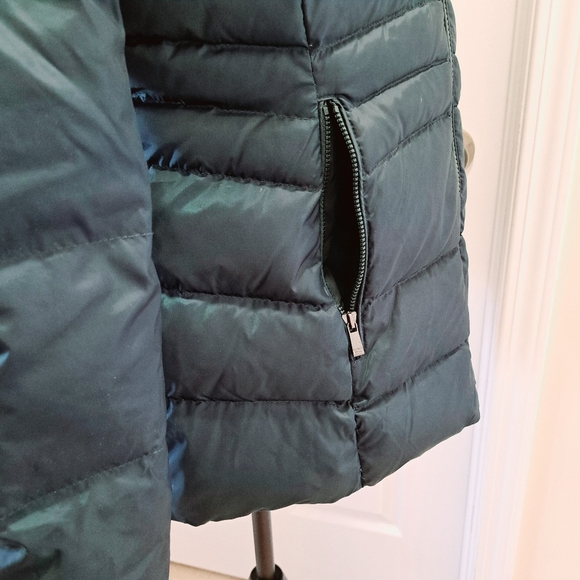 Calvin Klein Blue Puffer Jacket with Faux Fur Hood - Picture 11 of 13